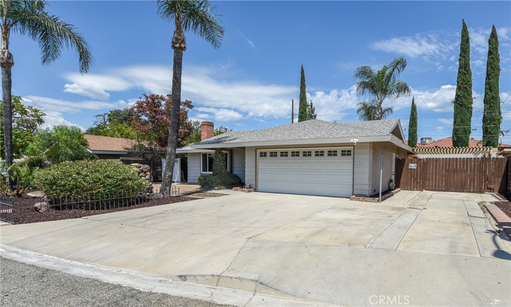 372 Village Property Photo 2