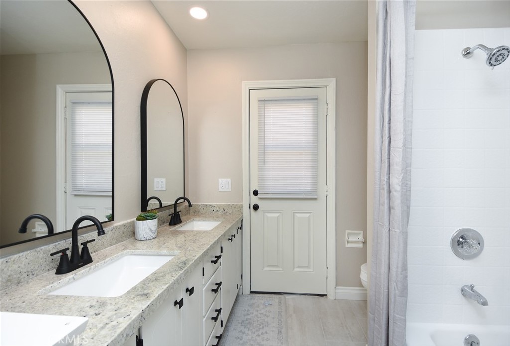 372 Village Property Photo 23