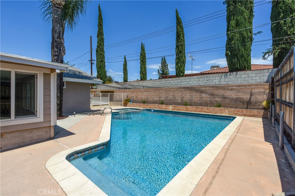 372 Village Property Photo 26