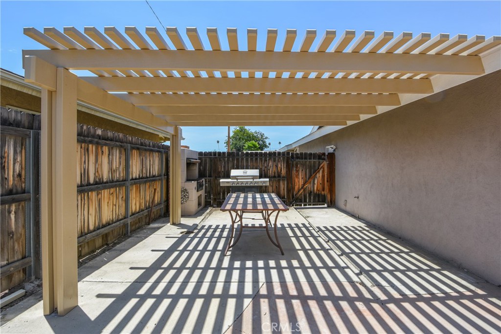 372 Village Property Photo 31