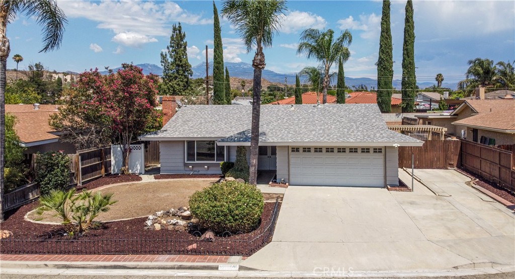 372 Village Property Photo 32
