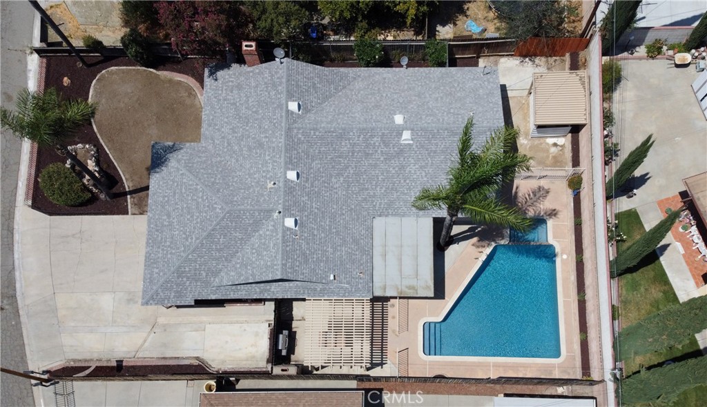 372 Village Property Photo 34