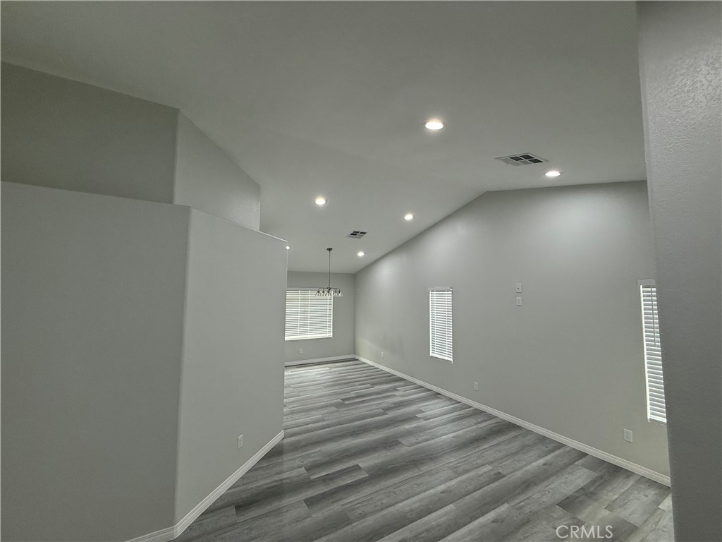 15153 Etienne Property Photo 4