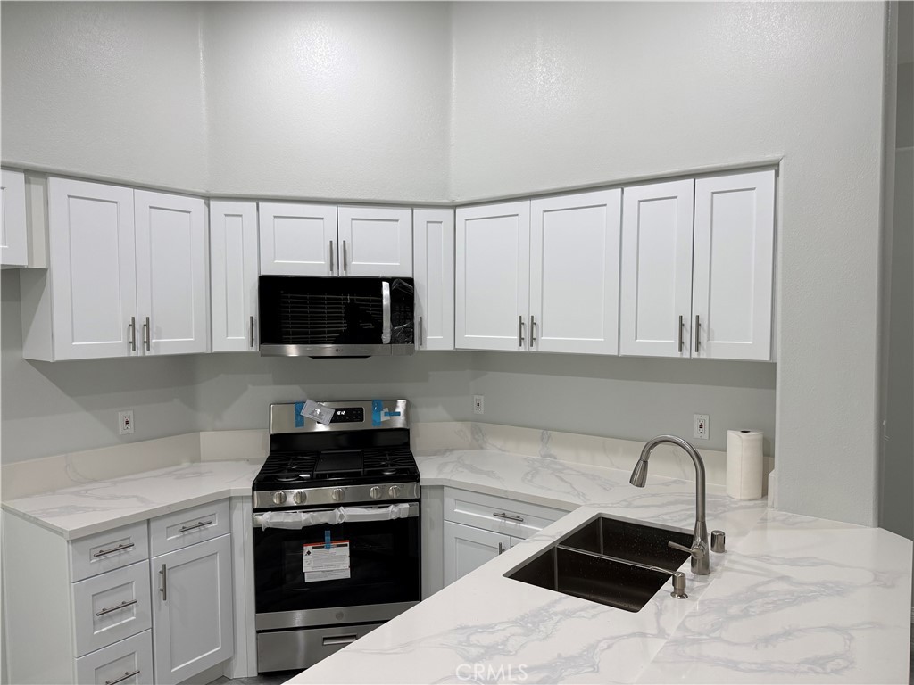 15153 Etienne Property Photo 10