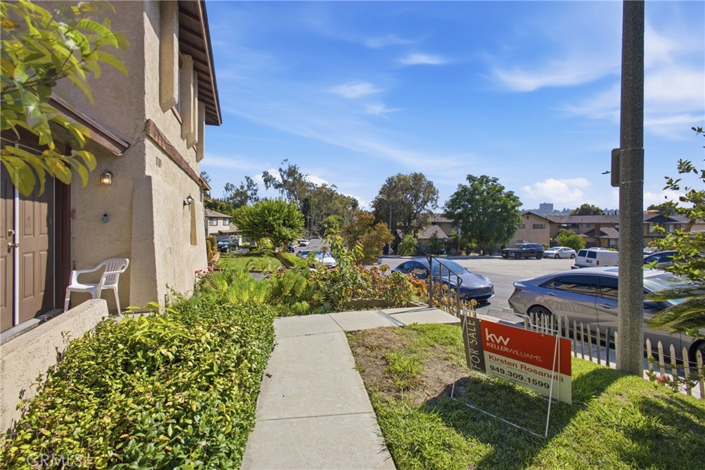 2430 S Ridgewood Property Photo 1