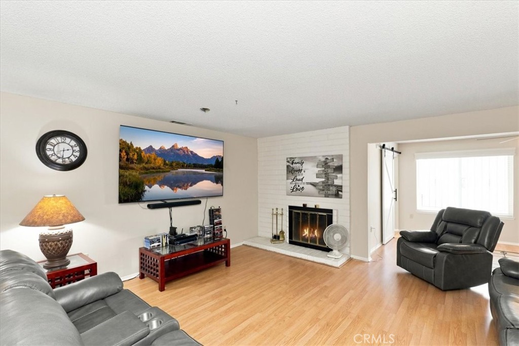 26401 Harrisburg Property Photo 10