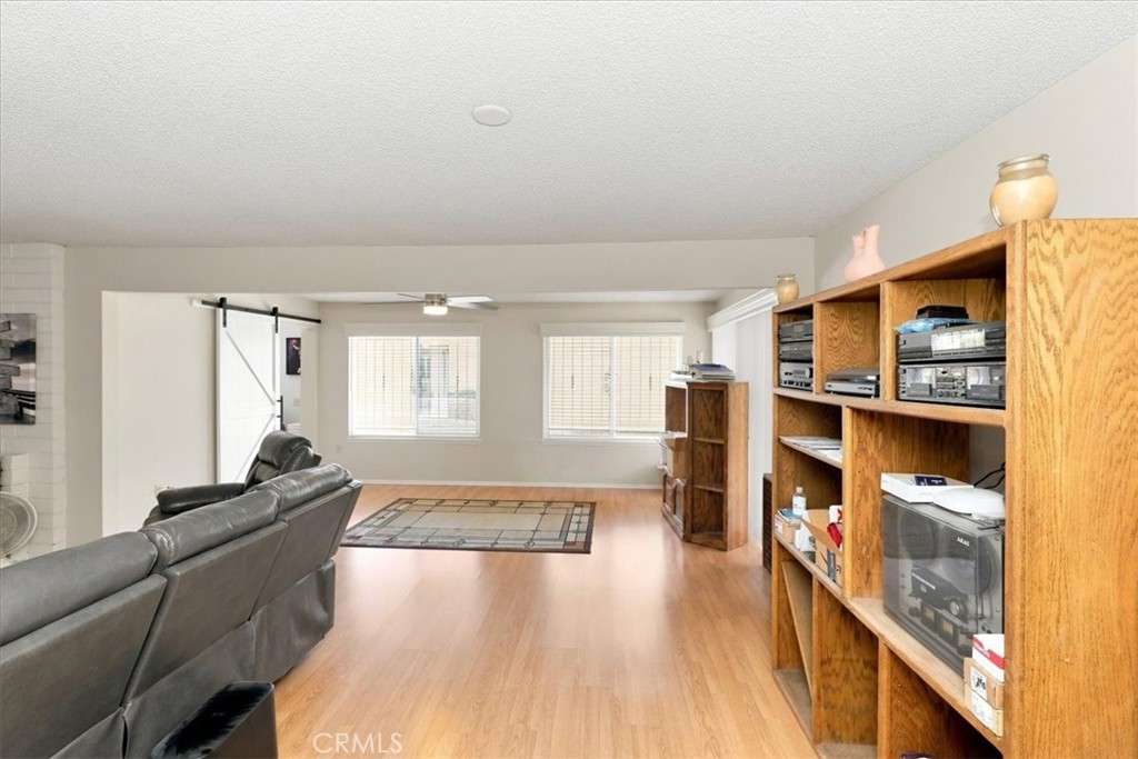 26401 Harrisburg Property Photo 14