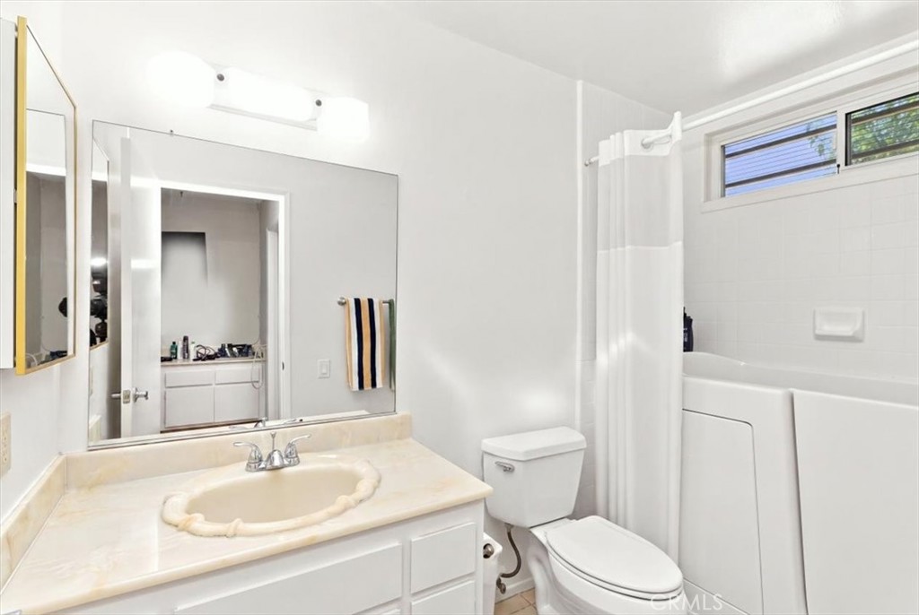 26401 Harrisburg Property Photo 24