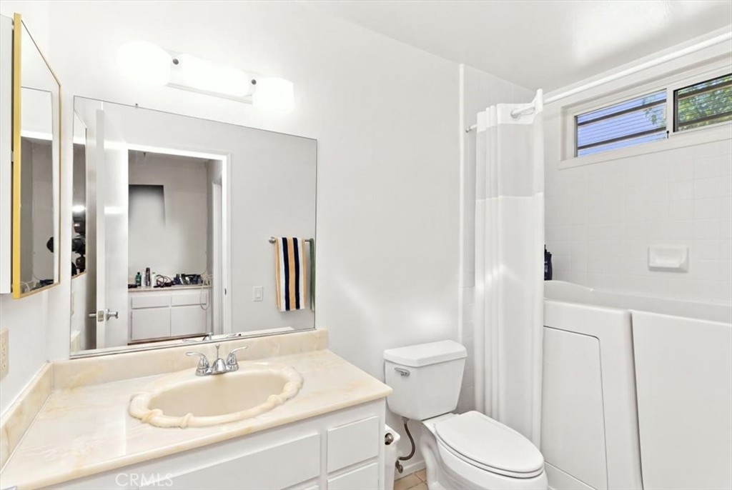 26401 Harrisburg Property Photo 24