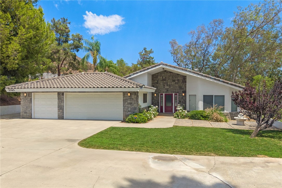 5385 Park Property Photo 5