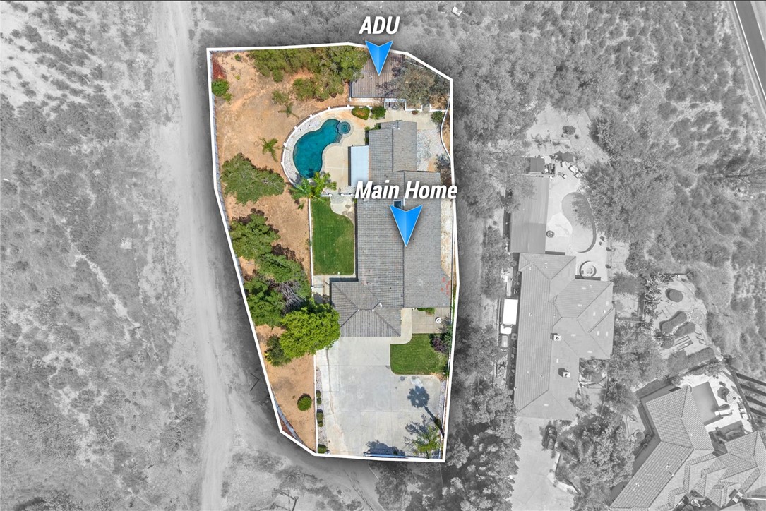 5385 Park Property Photo 6