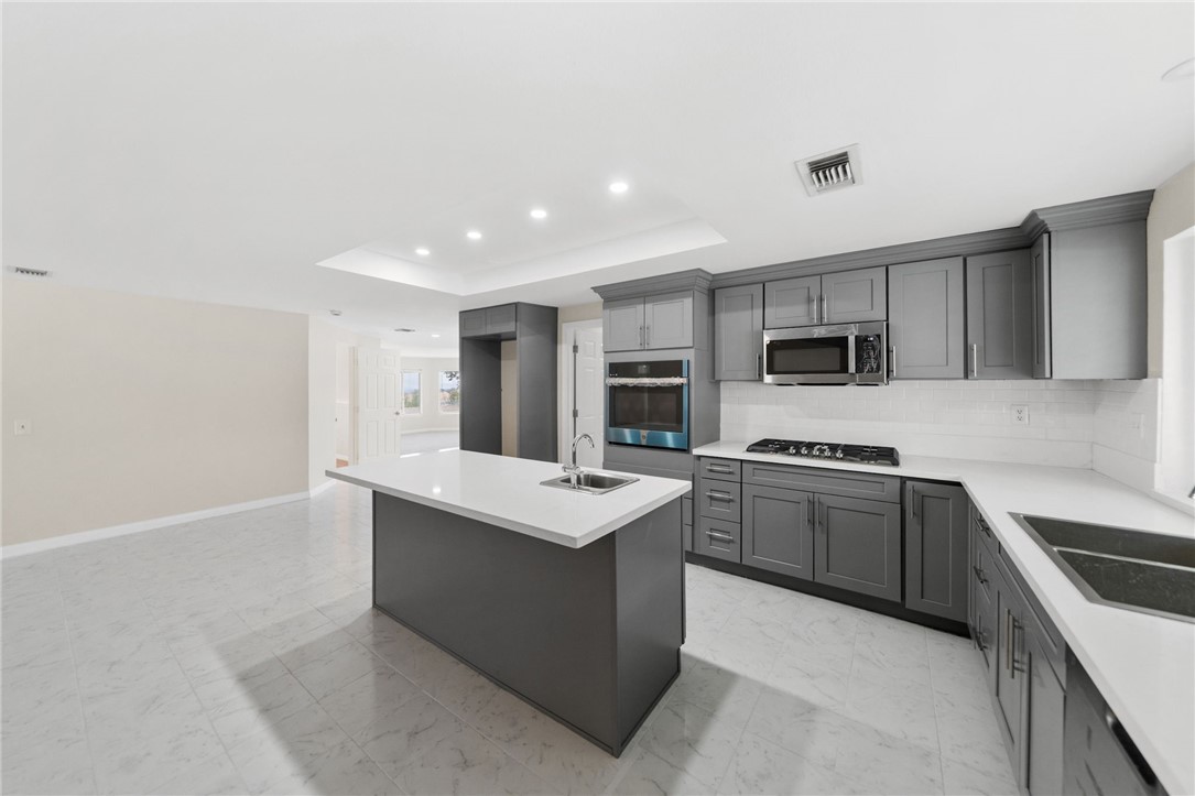5385 Park Property Photo 24