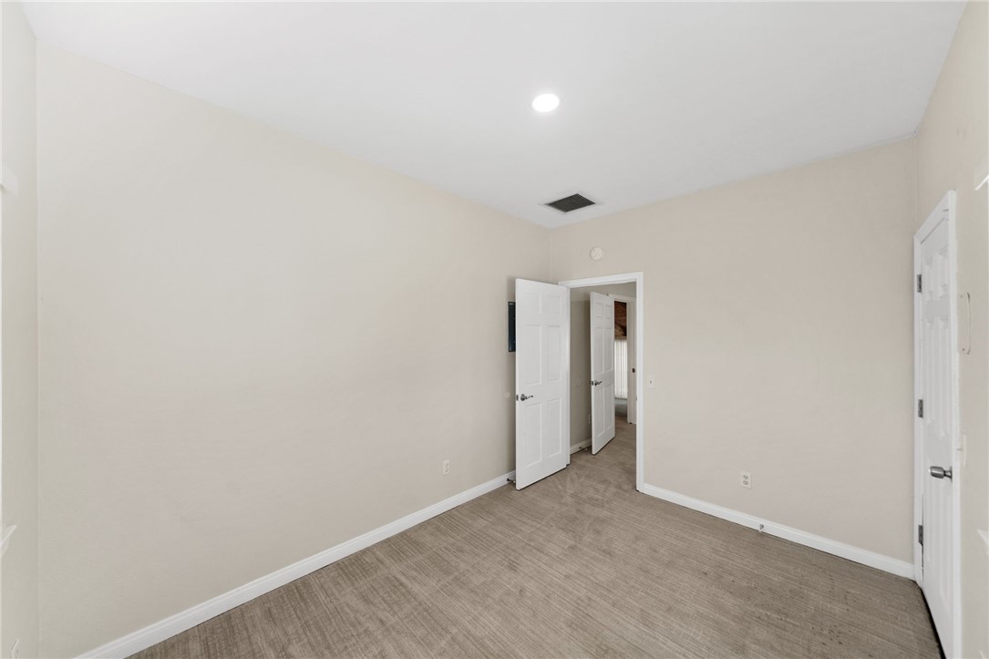 5385 Park Property Photo 36