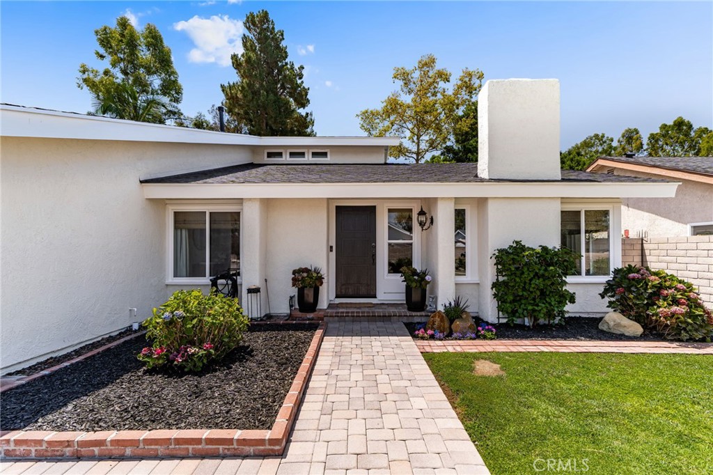 254 Las Riendas Property Photo 3