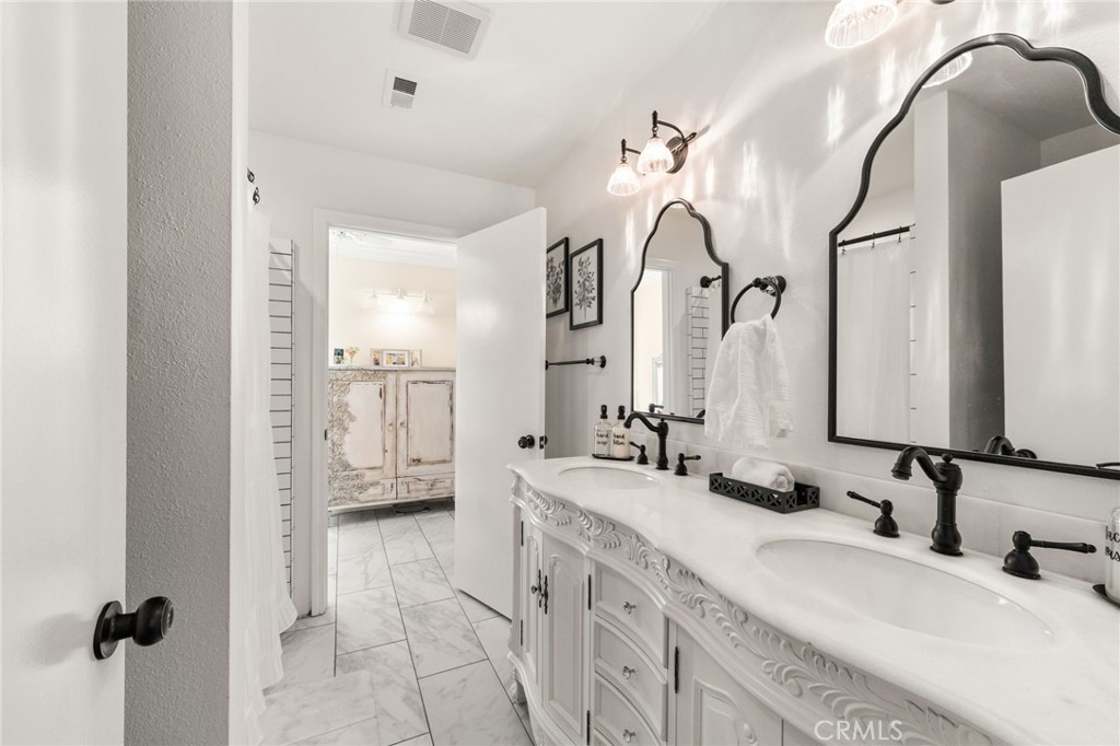 254 Las Riendas Property Photo 19