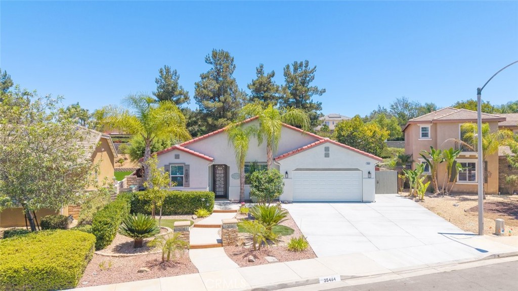 35464 Corte Los Robles Property Photo 2