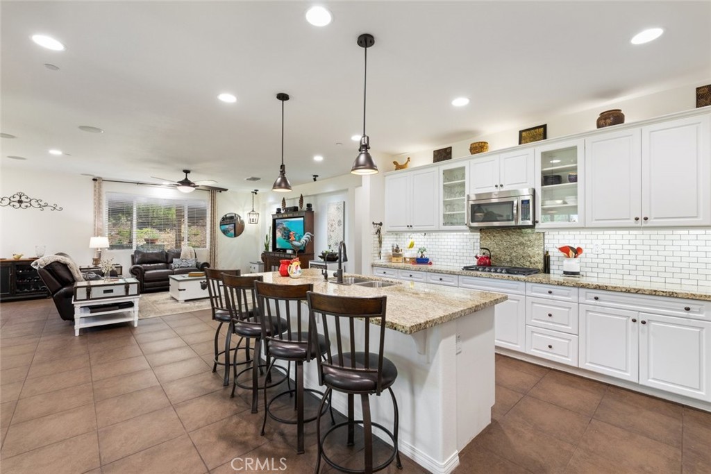 35464 Corte Los Robles Property Photo 7