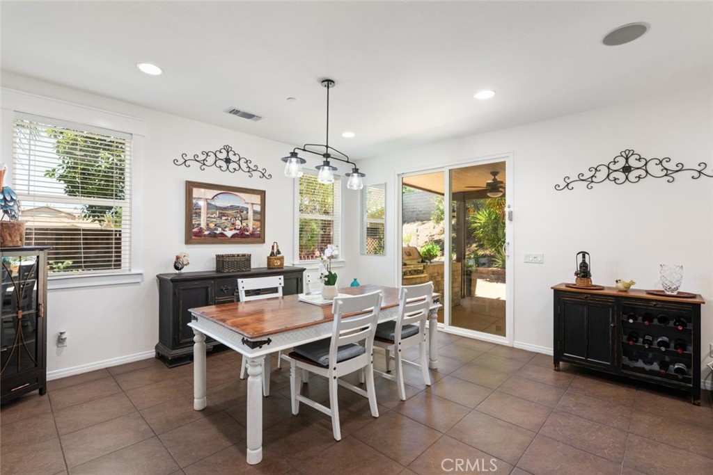 35464 Corte Los Robles Property Photo 11