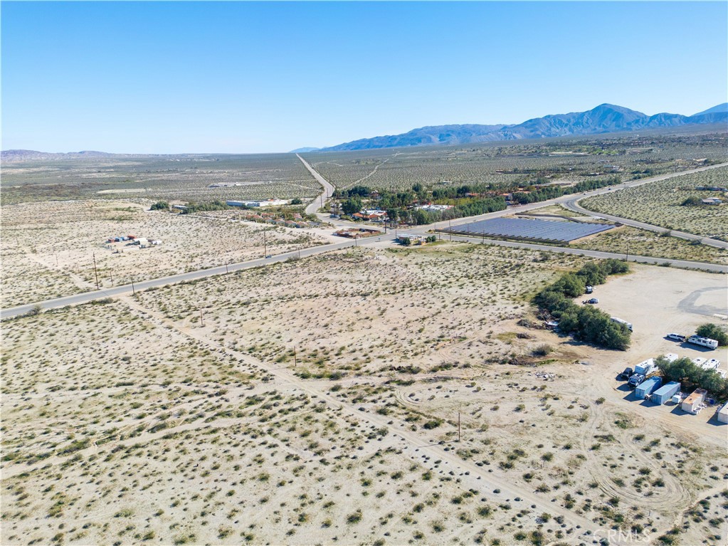 3 Yaqui Pass Property Photo 5