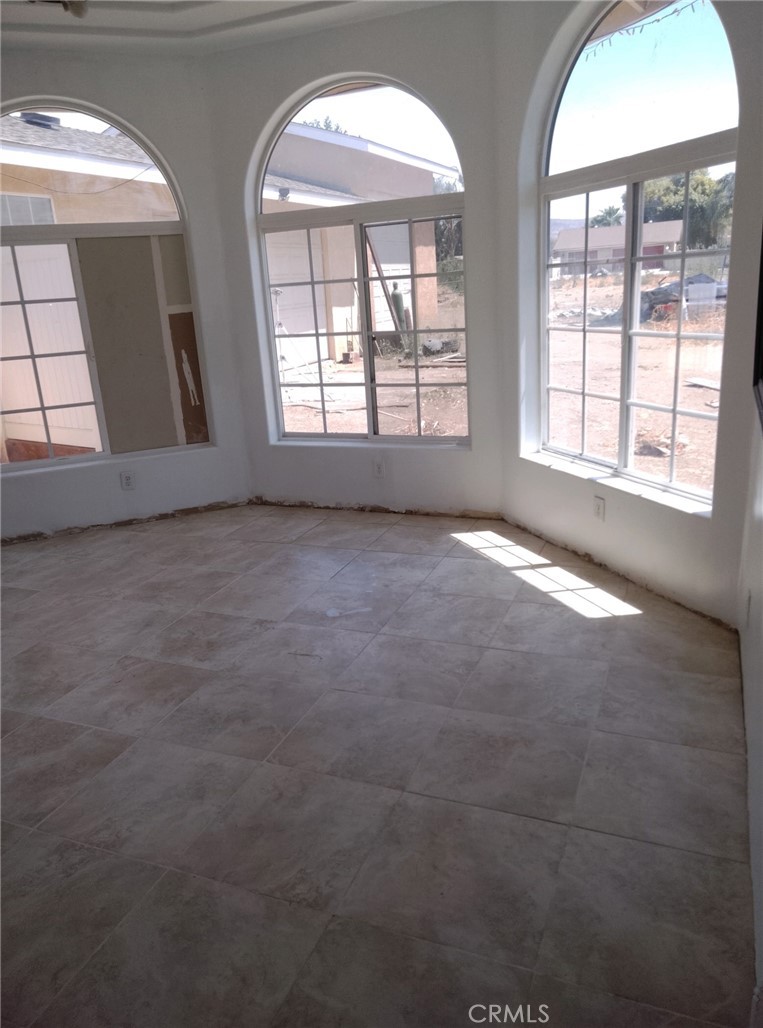 550 N Soboba Property Photo 3