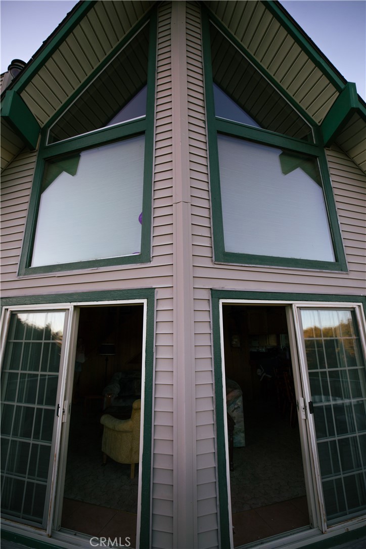 1239 Yosemite Property Photo 2