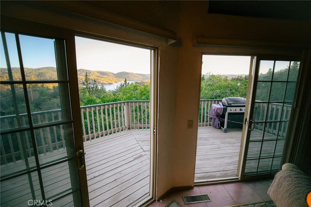 1239 Yosemite Property Photo 5