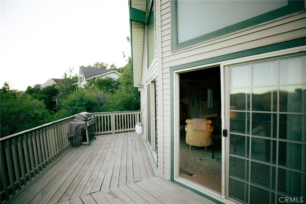 1239 Yosemite Property Photo 6