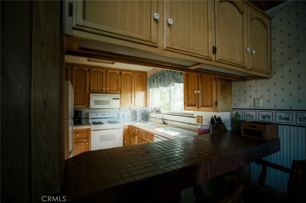 1239 Yosemite Property Photo 11