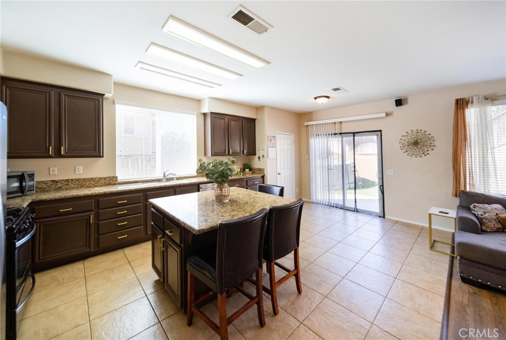 36673 Lynwood Property Photo 11