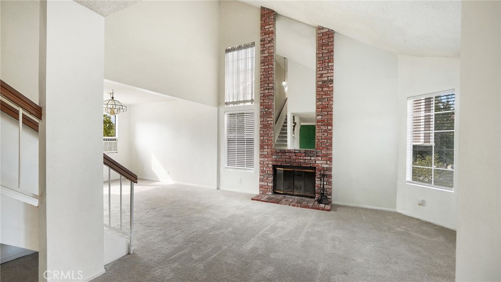 42126 Roanoake Street Property Photo 4