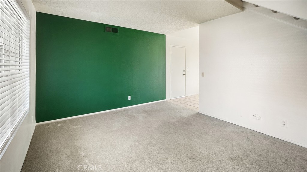 42126 Roanoake Street Property Photo 8