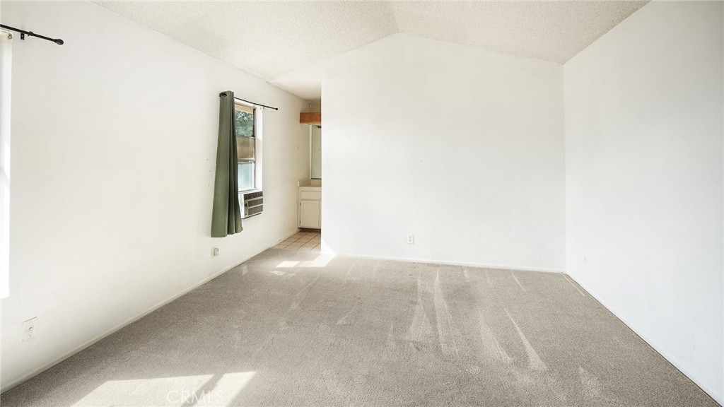 42126 Roanoake Street Property Photo 16