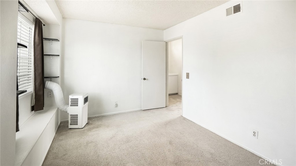 42126 Roanoake Street Property Photo 21