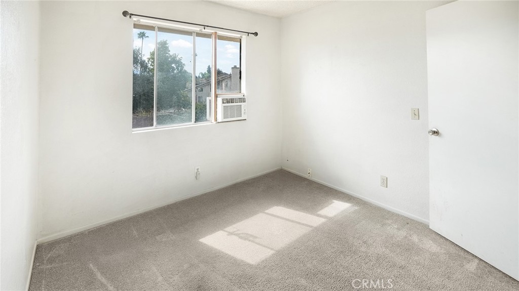 42126 Roanoake Street Property Photo 23