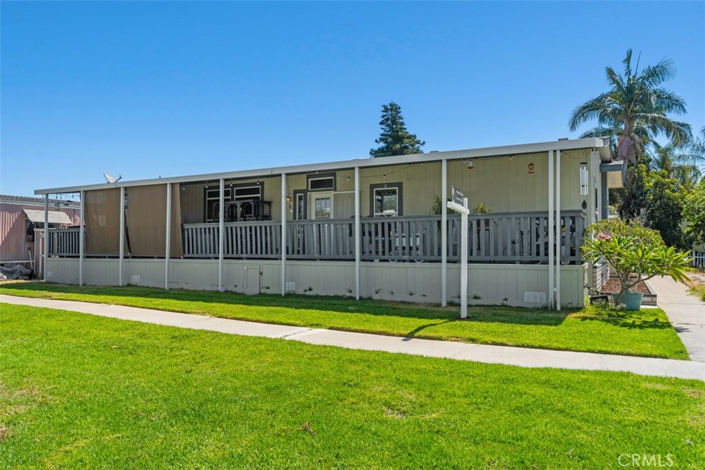 5815 La Palma Ave 304 Property Photo 4