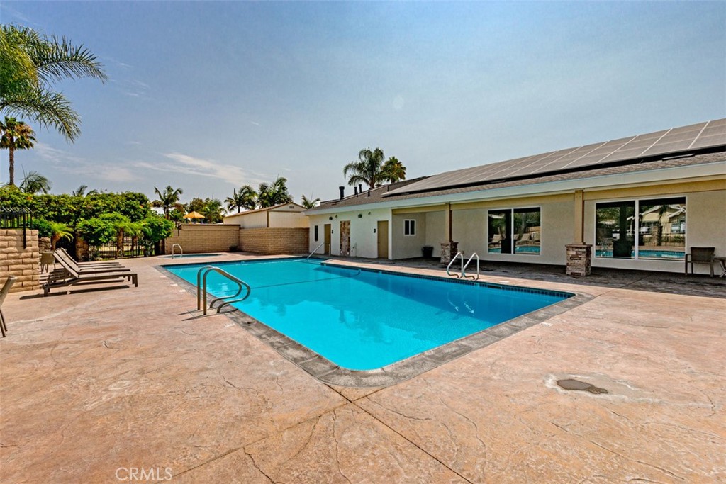 5815 La Palma Ave 304 Property Photo 44
