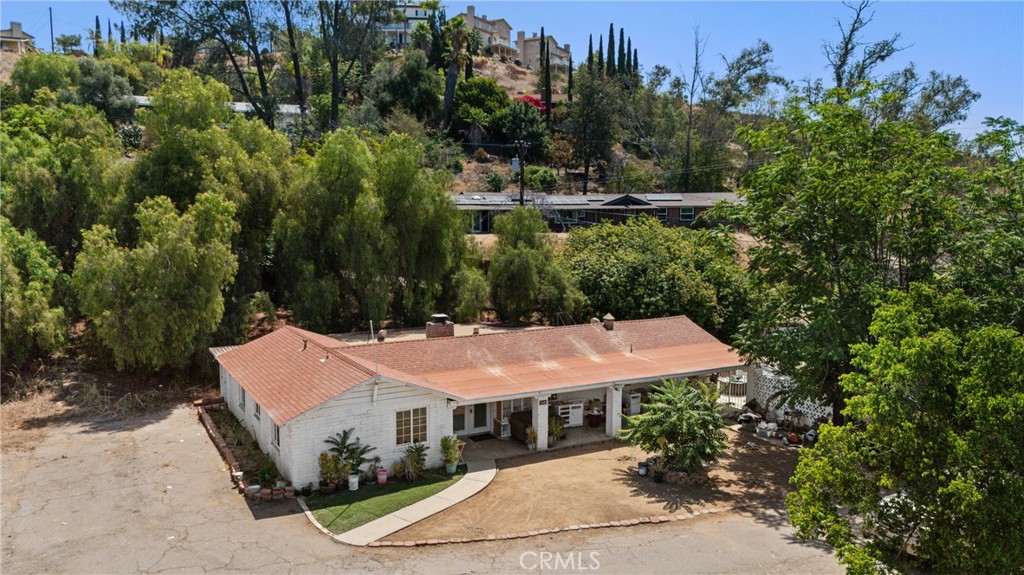 1684 Broadway Property Photo 2