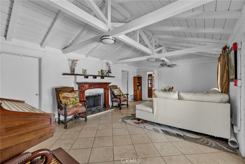1684 Broadway Property Photo 5