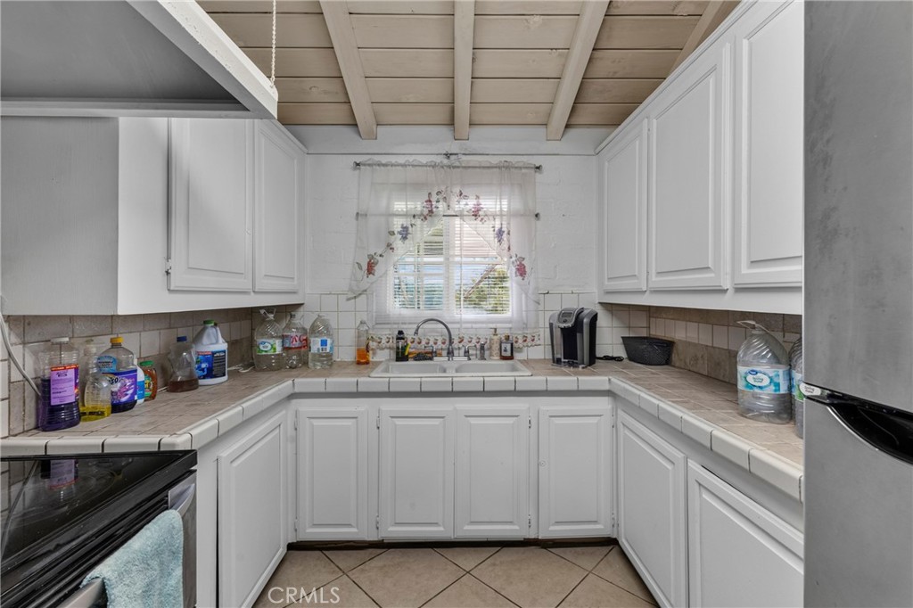 1684 Broadway Property Photo 9