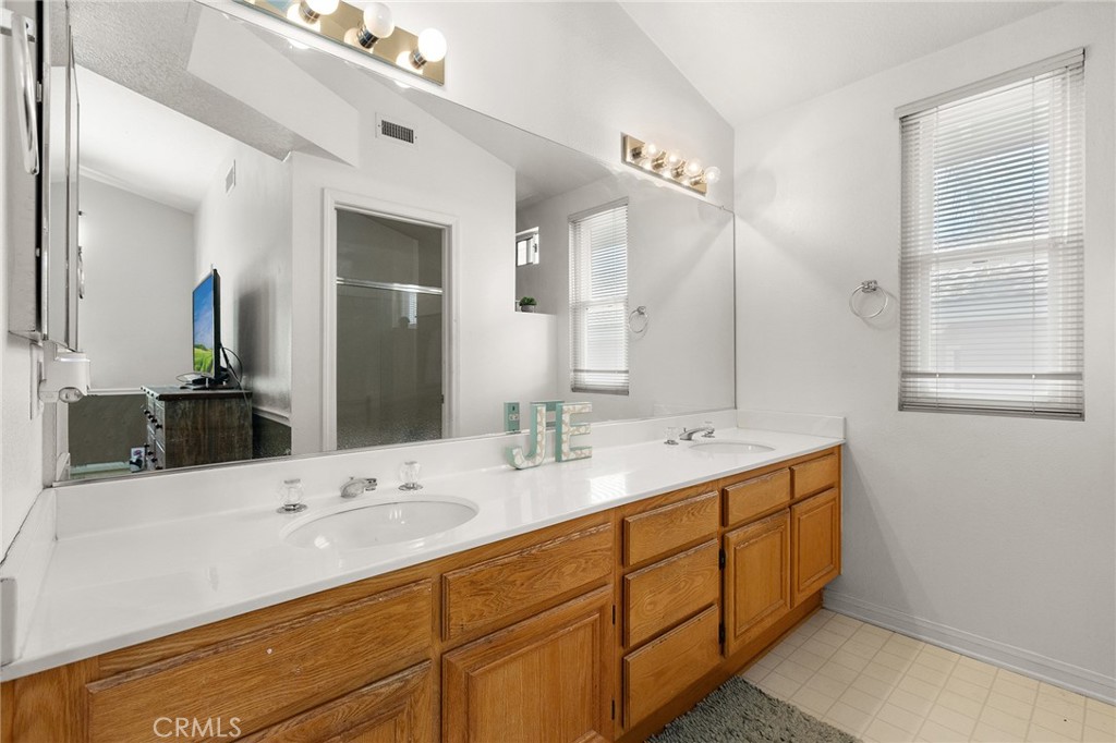 39885 Wild Canary Ln Property Photo 14