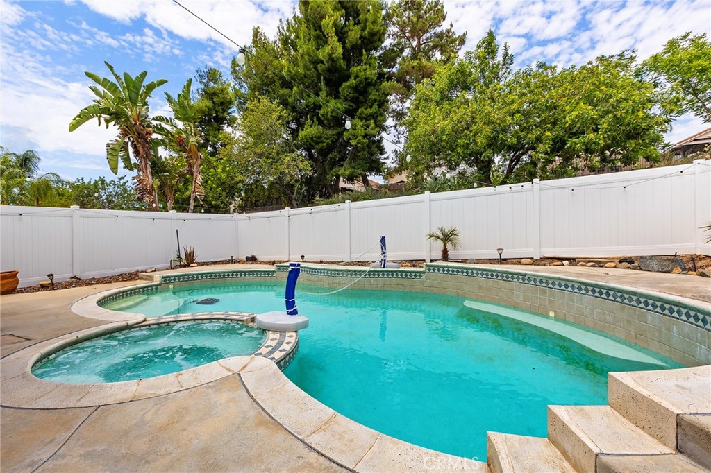39885 Wild Canary Ln Property Photo 16