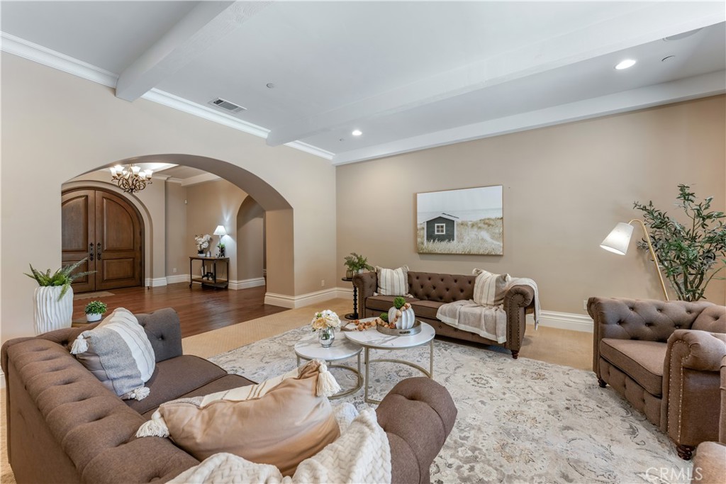 22121 Lynx Court Property Photo 6