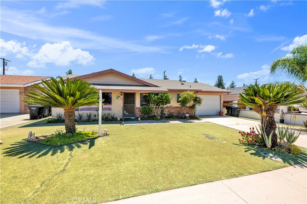 545 Jade Property Photo 1