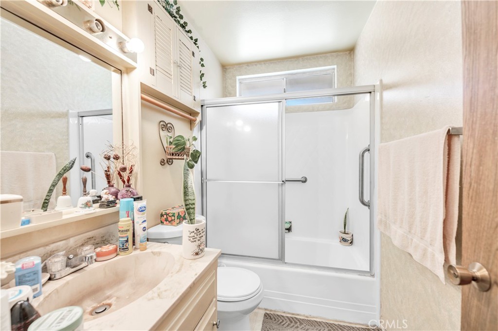 545 Jade Property Photo 15