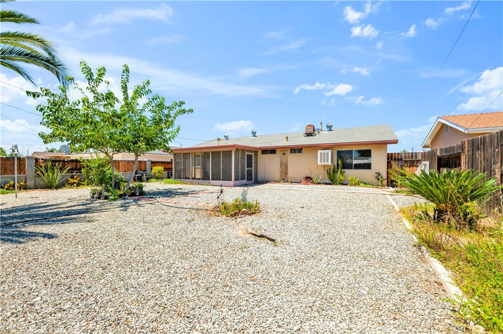 545 Jade Property Photo 20
