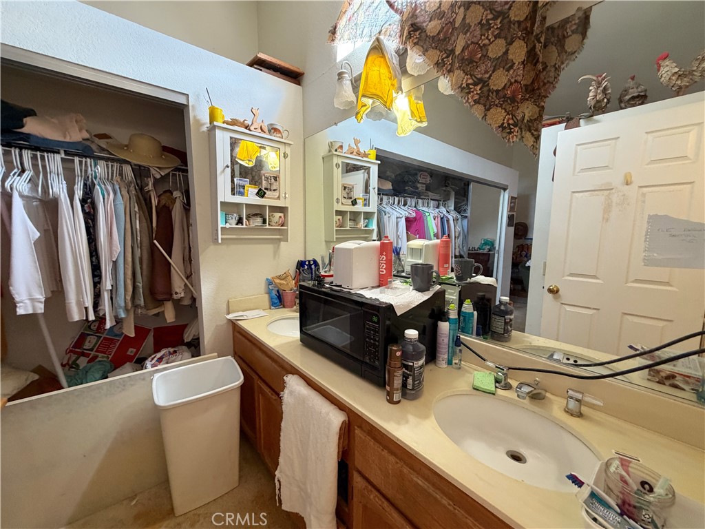 41751 Gilwood Court Property Photo 11