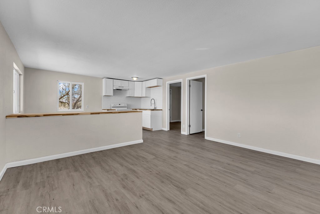 3852 Midway Road Property Photo 4