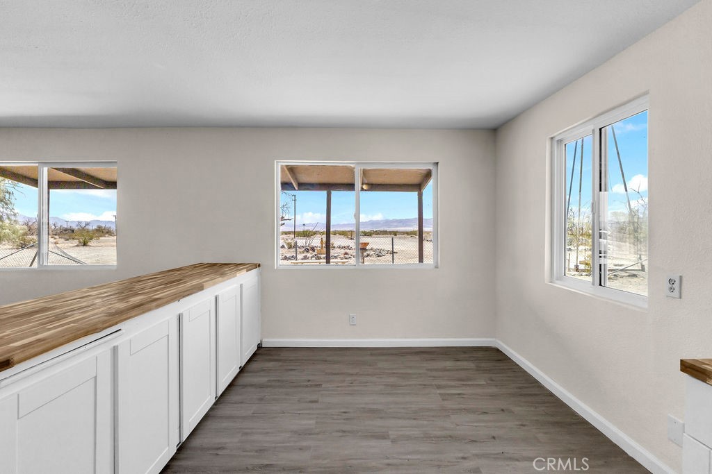 3852 Midway Road Property Photo 11