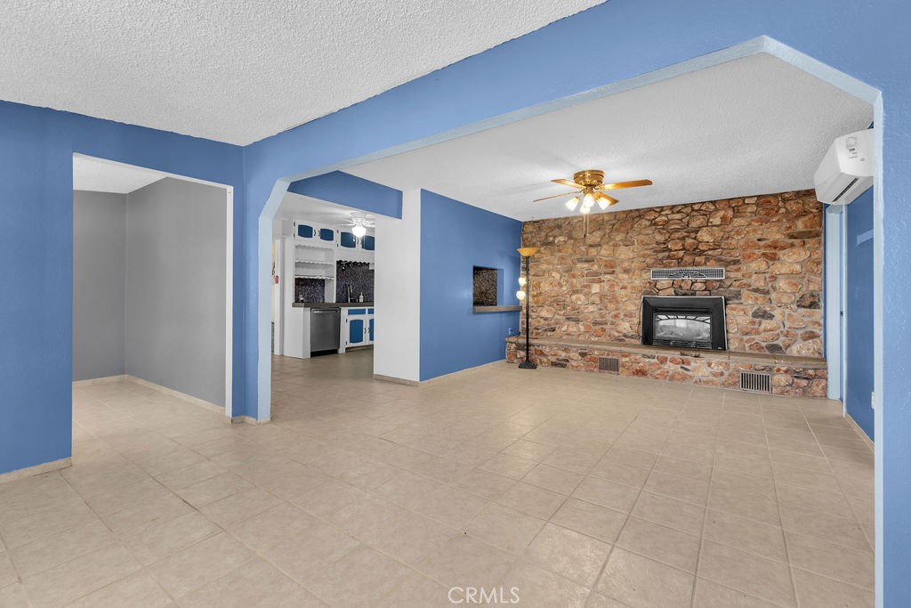 1998 Cambria Avenue Property Photo 9