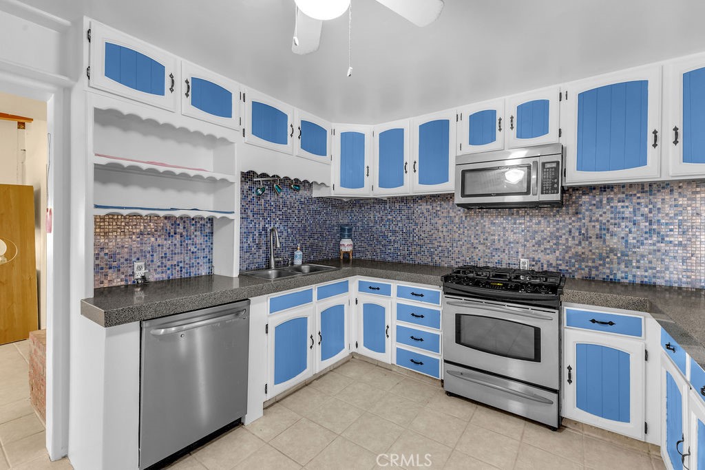 1998 Cambria Avenue Property Photo 21
